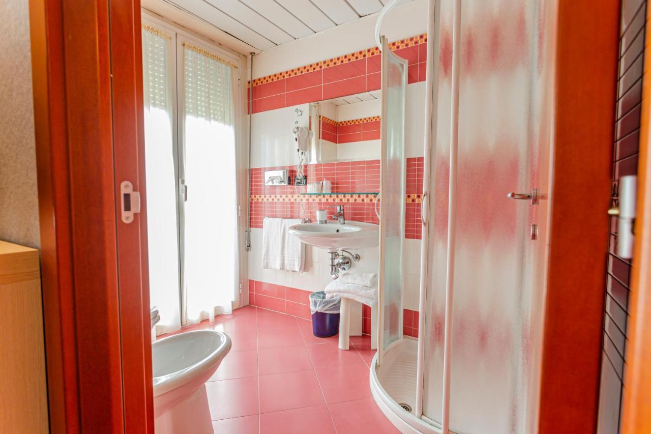 & Aparthotel