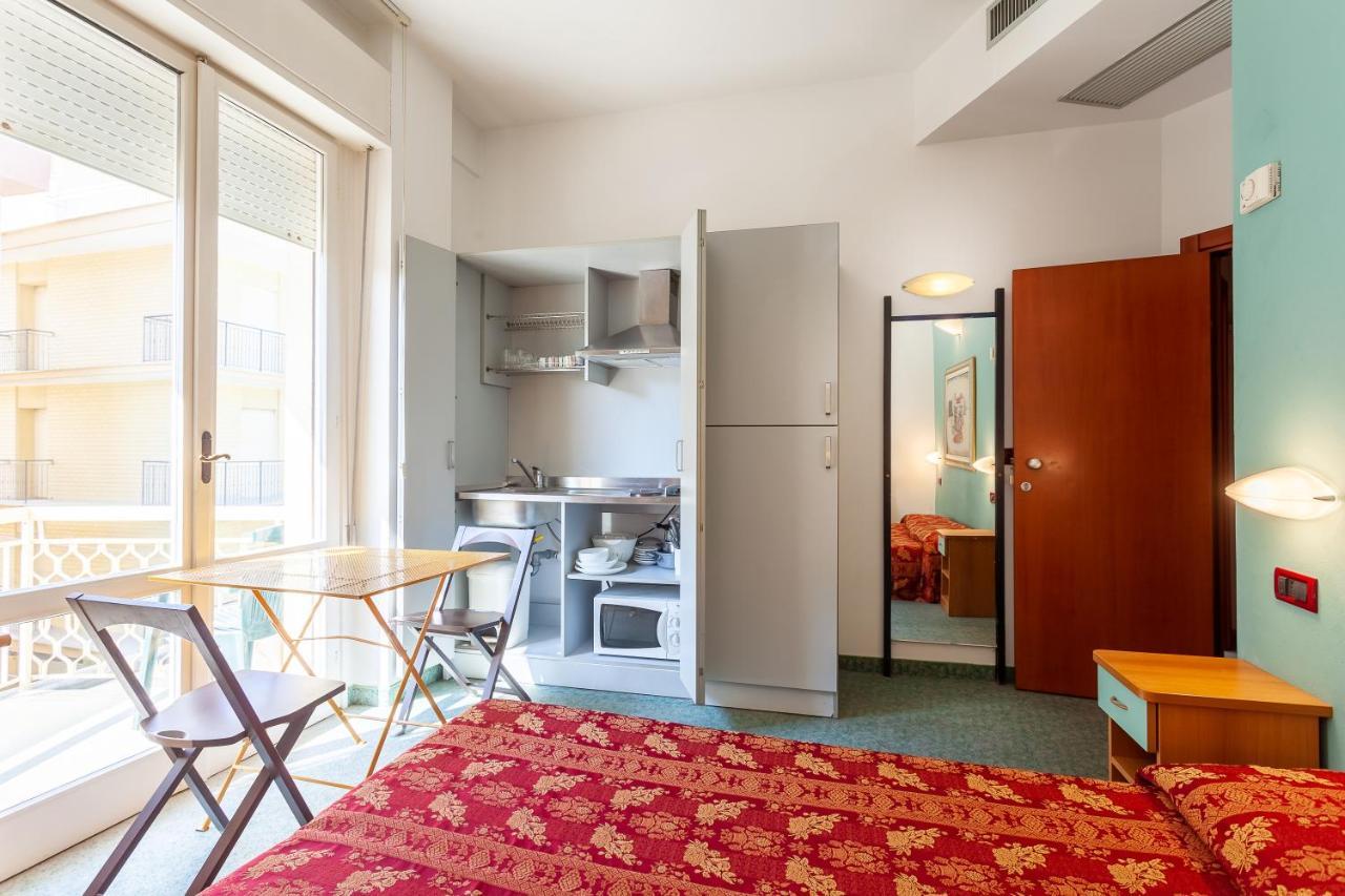 Aparthotel &