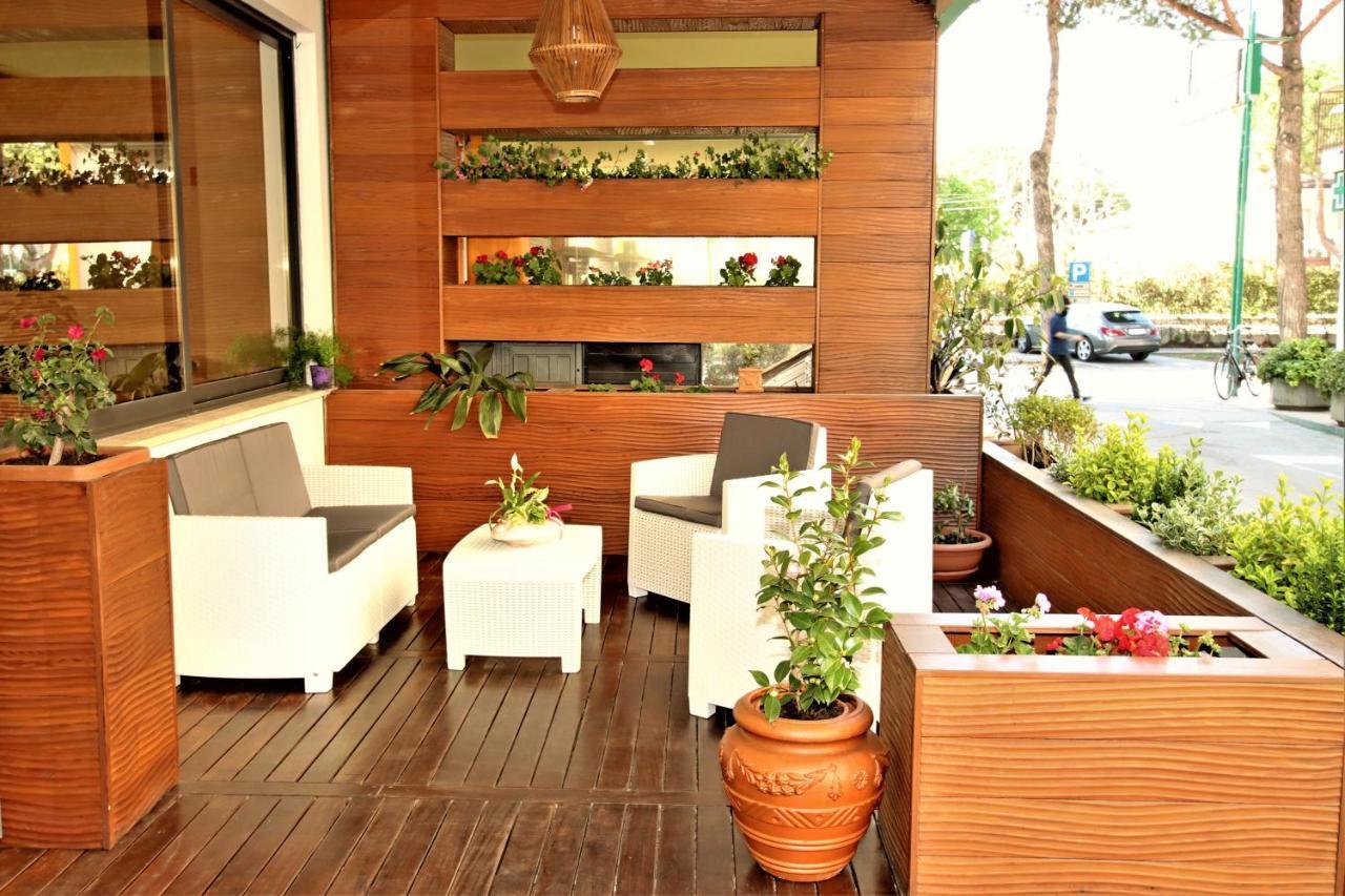 Apart-hotel & 3*