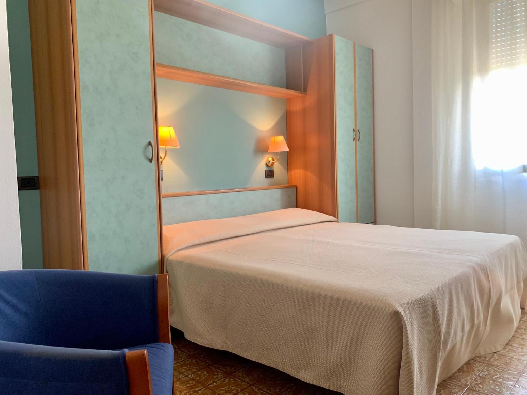 & Apart-hotel 3*
